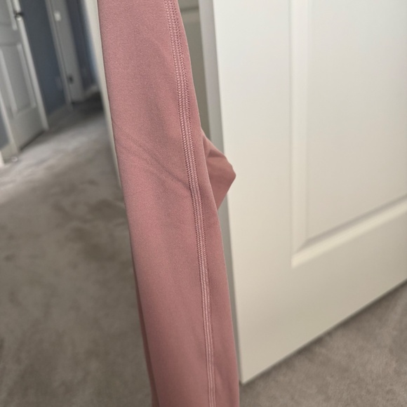 Lululemon align leggings 23” twilight rose 2 - Picture 4 of 6